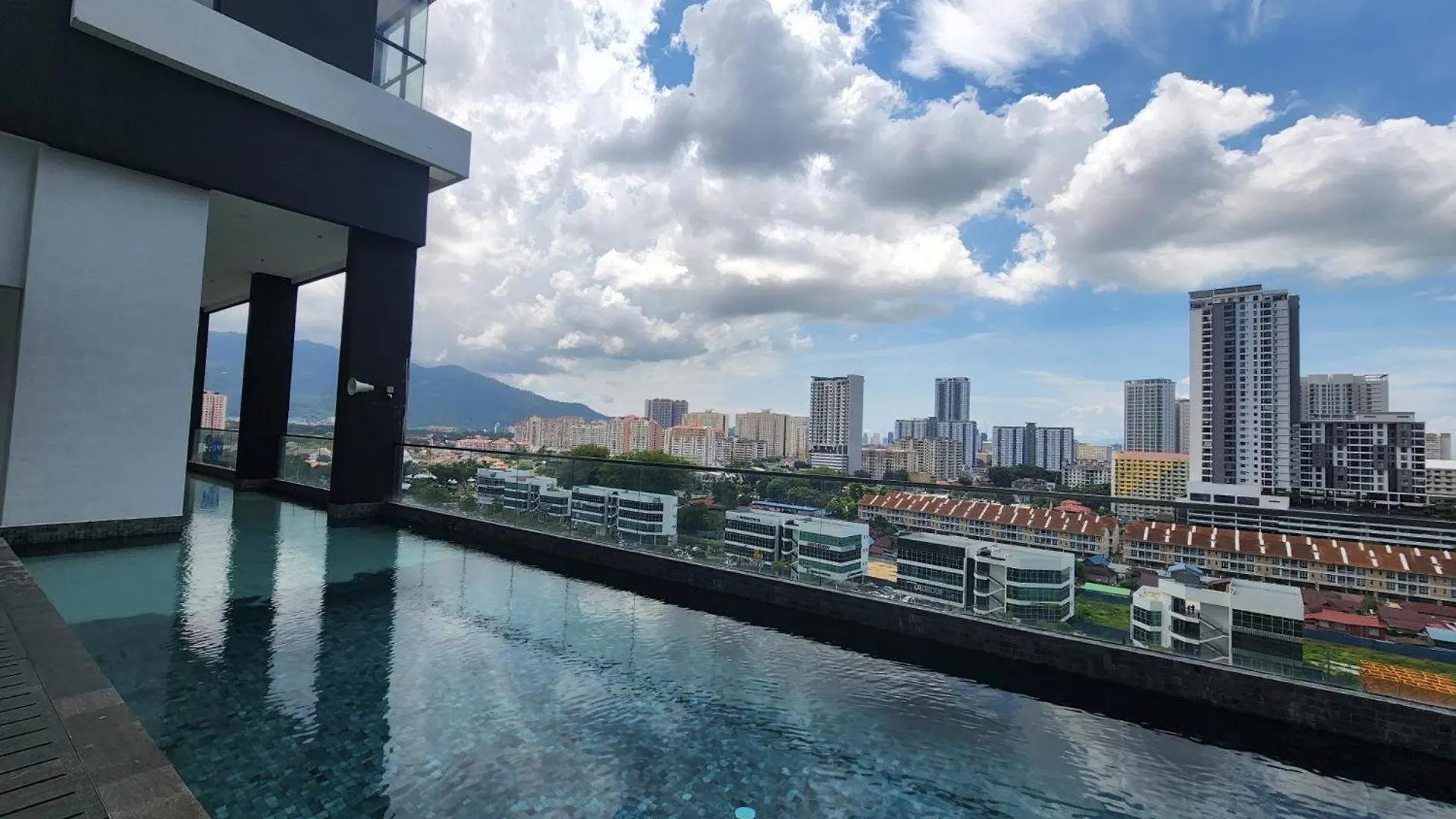 Jelutong Urban Suites - Family Suite 0*,  מלזיה